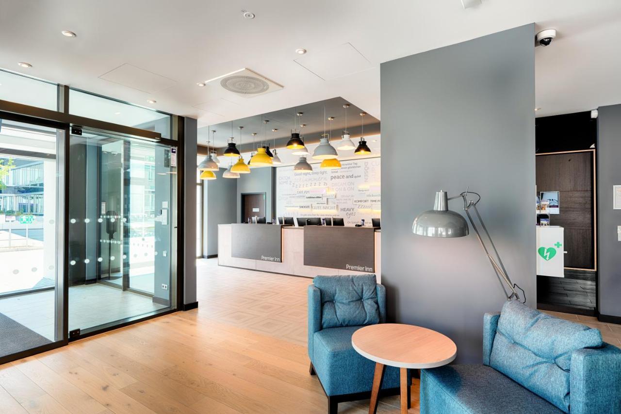 Premier Inn Darmstadt City Centre Bagian luar foto